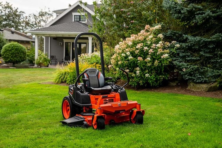 Kubota Z252KH-54 Zero-Turn Mower