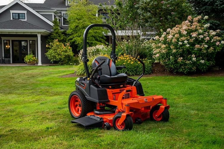 Kubota Z242KW-48 Zero-Turn Lawn Mower