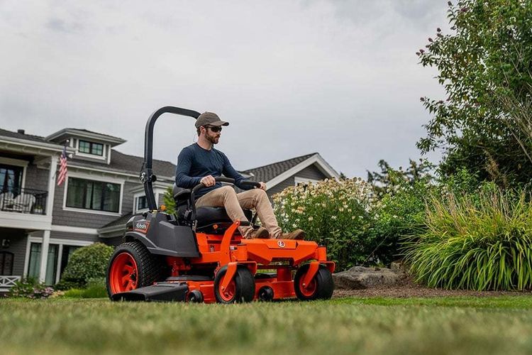 Kubota Z252KW-54 Zero-Turn Lawn Mowers